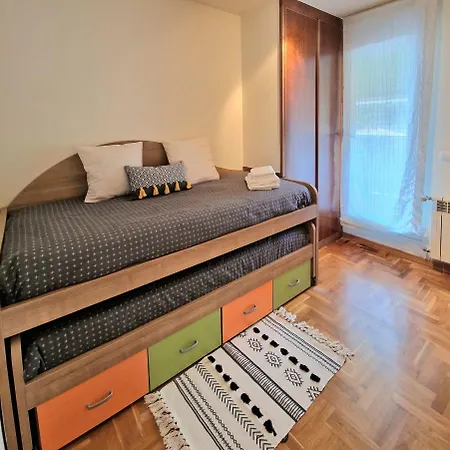 Bonito En Con Terraza Y Parking Apartamento Luanco